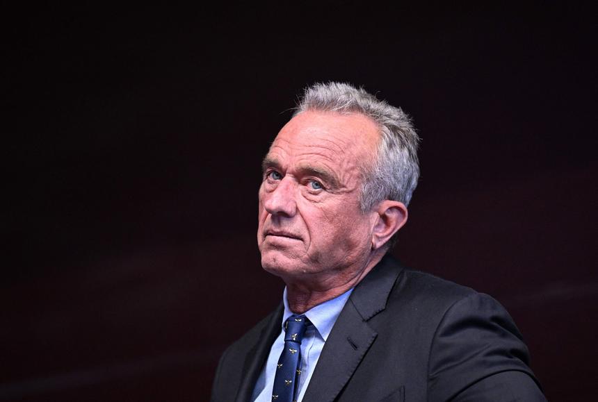 NYT: в мозге кандидата в президенты США Кеннеди-младшего нашли червя