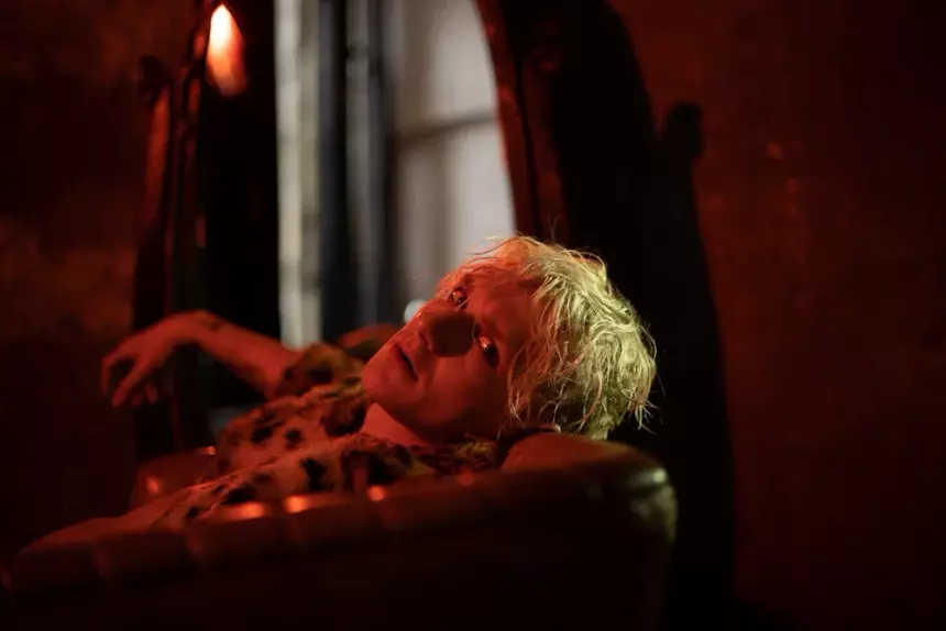 «Без любви и музыки, жизнь была бы ошибкой»: TOBE рассказал о влюбленности в Иру Тоневу и гастролях с Кулясовым