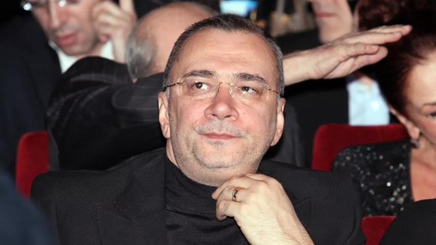 Резкое падение: Константин Меладзе потерял почти 500 тыс. рублей после отъезда из России