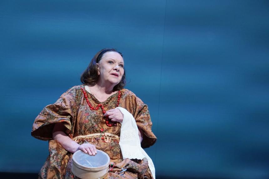 80-летняя актриса Тенякова вышла на связь после новостей о плохом самочувствии перед спектаклем в МХТ