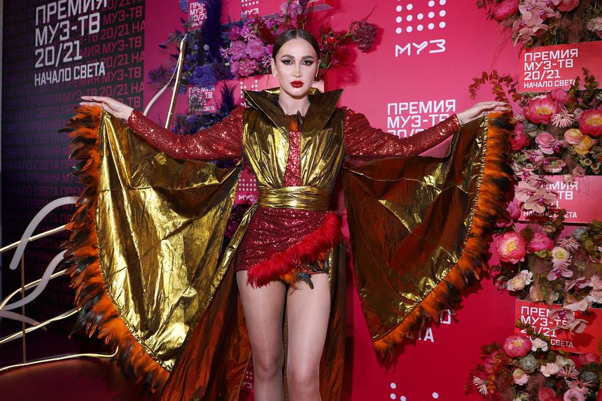 «Мужчины боятся»: Валерия объяснила, почему у Ольги Бузовой нет отношений