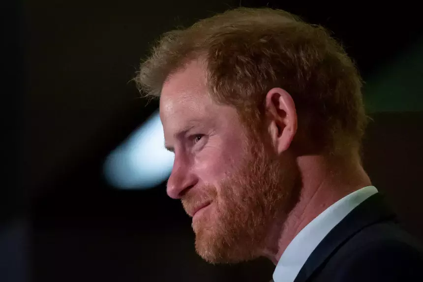 «Новый родственник» принца Гарри оказался депортированным из США аферистом