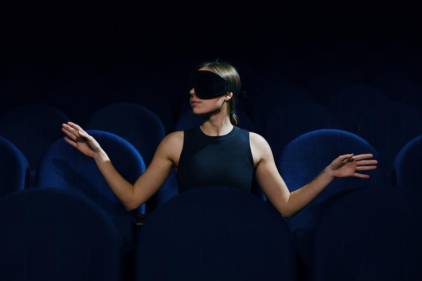 Спектакль-импровизация «Вдох» пройдет в иммерсивном театре с закрытыми глазами «Морфеус»