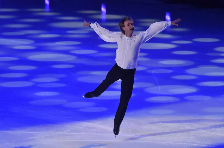 Фигурист Евгений Плющенко перенес пятичасовую операцию на позвоночнике