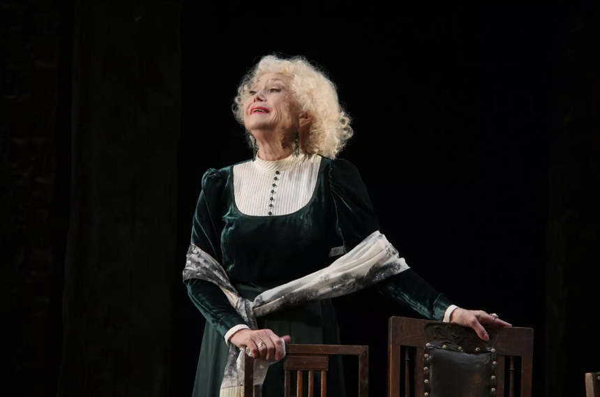 Mash: у актрисы Светланы Немоляевой начались проблемы с сердцем