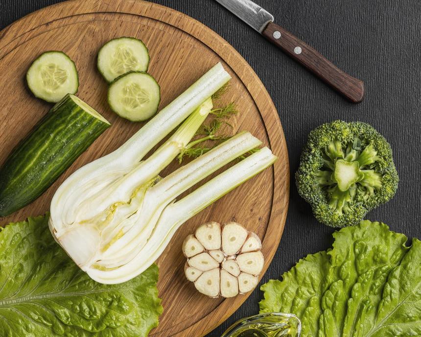 Помогает похудеть, но вызывает аллергию: чем полезен и опасен сельдерей