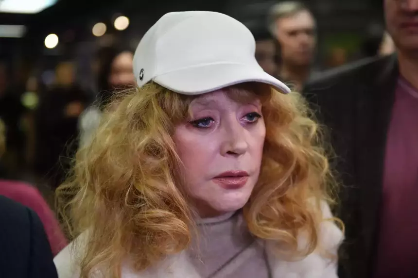 Подруга Филиппа Киркорова заявила, что 75-летняя Алла Пугачева теряет голос