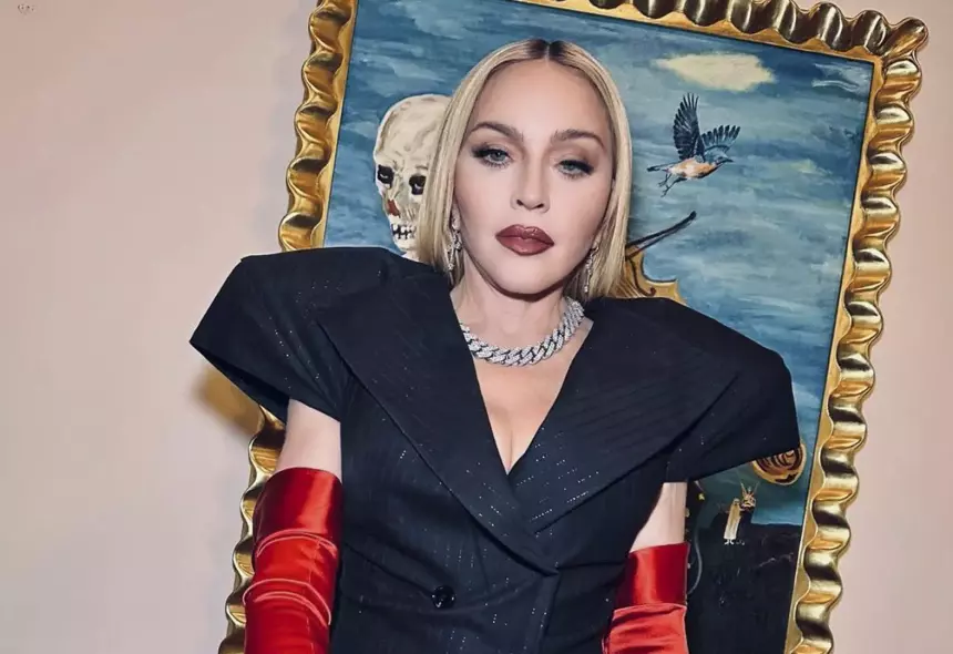 Мадонна бросила 30-летнего боксера Джоша Поппера спустя год отношений