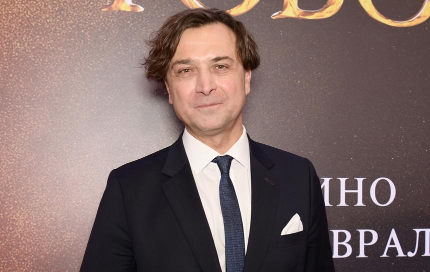 «Артистам театра было обидно»: Александр Лазарев-младший высказался о работе Бузовой во МХАТе