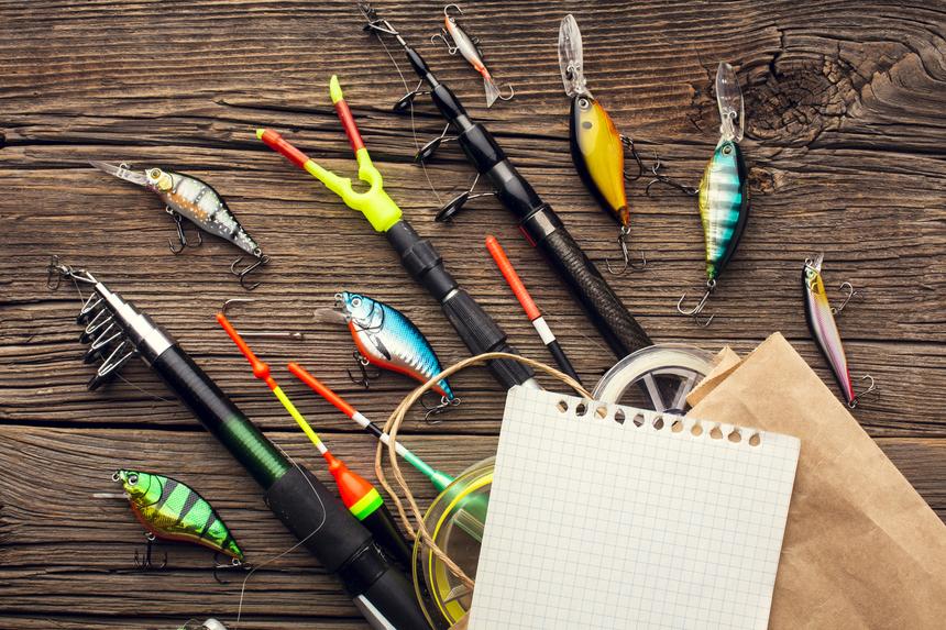 В США рыбак отпустил крупного окуня и лишился 100 тыс. долларов