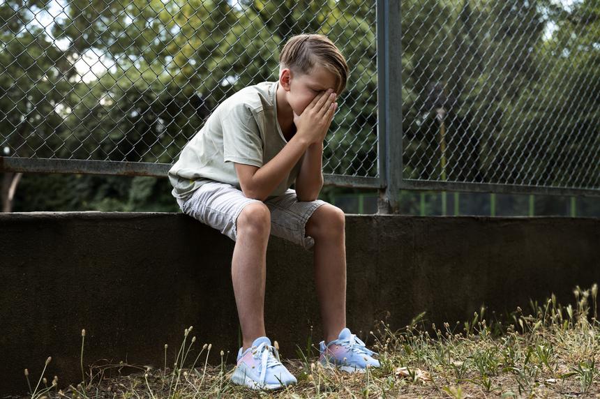 В Петербурге 21-летний парень совратил 12-летнего подростка в День защиты детей