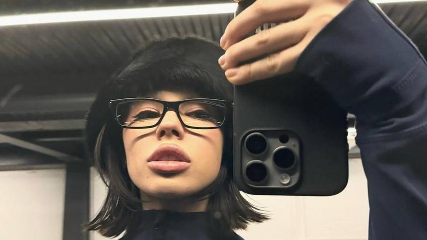 «Бредовая идея»: продюсер раскритиковал кавер Инстасамки на песню Кати Лель