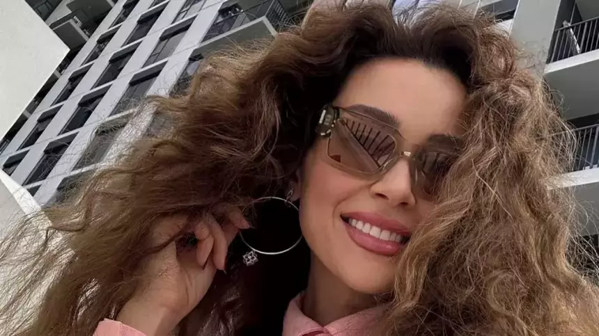 Раскрыто имя тайного мужа дочери Анастасии Заворотнюк, которого она скрывала несколько лет