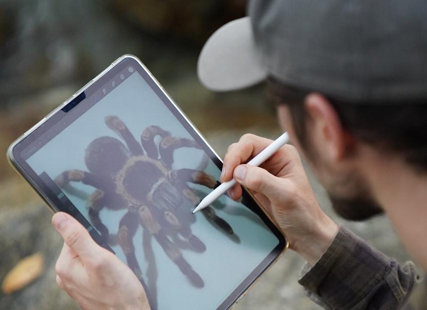 «За 11 лет многое изменилось»: тату-мастер рассказал, зачем люди набивают рисунки и что стало модным сейчас