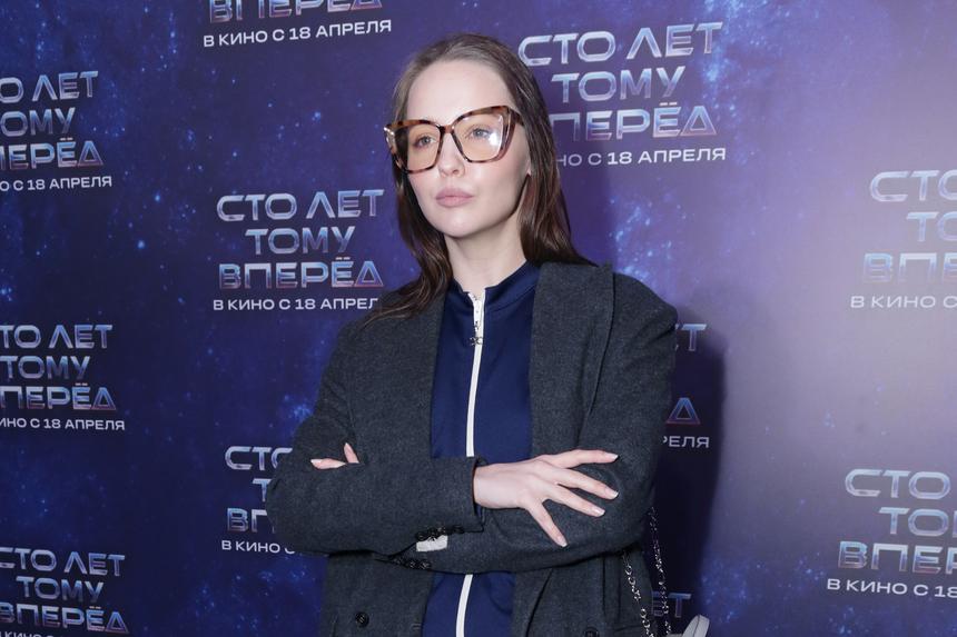 «Разве я сумасшедшая?»: Юлия Хлынина 12 лет ходила к психотерапевту из-за проблем