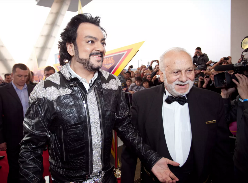 Бедрос Киркоров рассказал, что новая сиделка поставила его на ноги