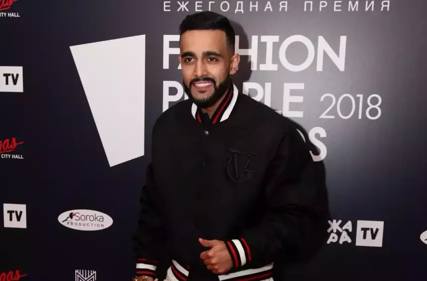 «Вывалили как навоз»: блогер Гусейн Гасанов подарил девушке 10 тысяч роз и попал в новый скандал