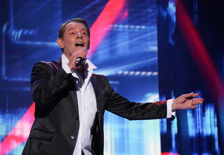 Пробили дверь, подкинули отраву и хотят посадить: что происходит с автором хита «Ах, какая женщина!»