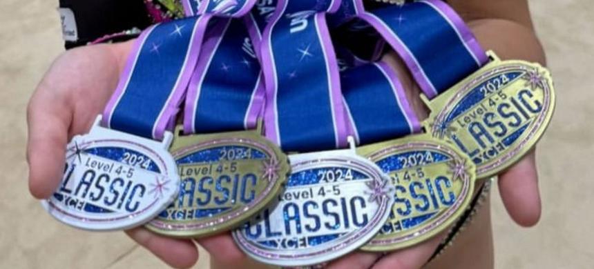 40-летний актер Андрей Бурковский рассказал про достижения дочери-гимнастки в США