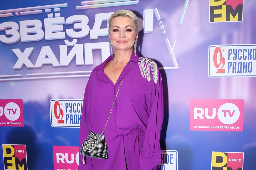 «Ржала за дверью»: Катя Лель вспомнила, как уличила бывшего мужа в измене