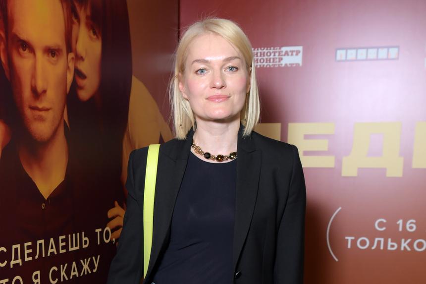 Актриса Виктория Толстоганова появилась на публике в Сербии с мужем Аграновичем