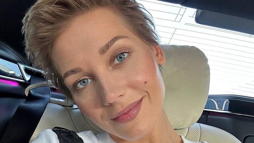 «Вы заколебали»: Кристина Асмус отреагировала на критику нового имиджа