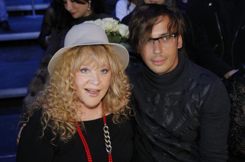 «Им не до шика»: Чернов высказался о жизни Пугачевой и Галкина* за границей