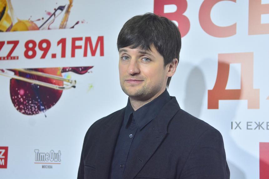 Жена певца Дмитрия Колдуна прилетела в Россию ради съемок в шоу