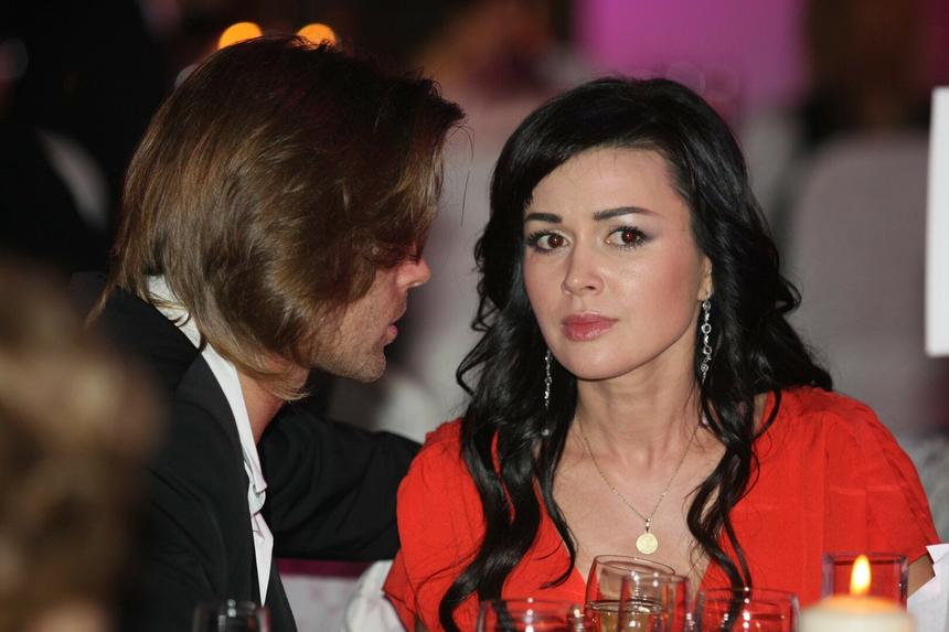 «Лицо перекосило»: как Анастасия Заворотнюк впервые узнала о своей смертельной болезни