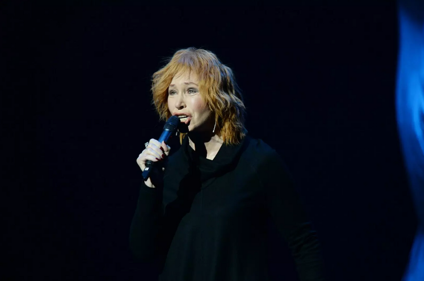 «Показывают каких-то дурачков уехавших»: Васильева набросилась на Галкина* после того, как он уличил ее во лжи