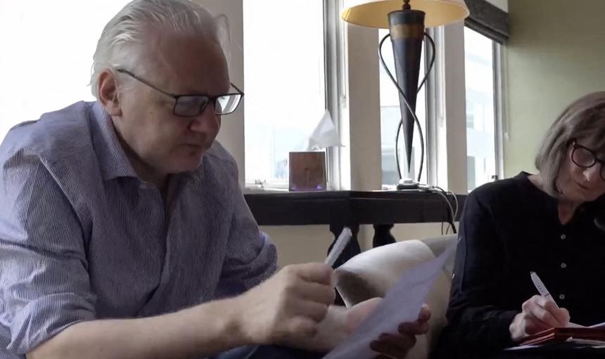 Жена основателя WikiLeaks Ассанжа призвала следить за его рейсом, когда он войдет в воздушное пространство США