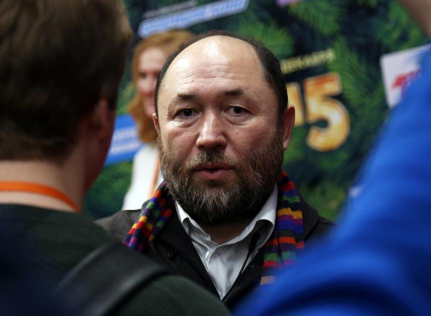 Уехавший из РФ Бекмамбетов запустит образовательные кинокурсы за границей