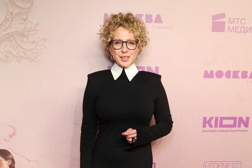 «Берегите себя»: Яна Чурикова рассказала о грядущем отъезде из Москвы