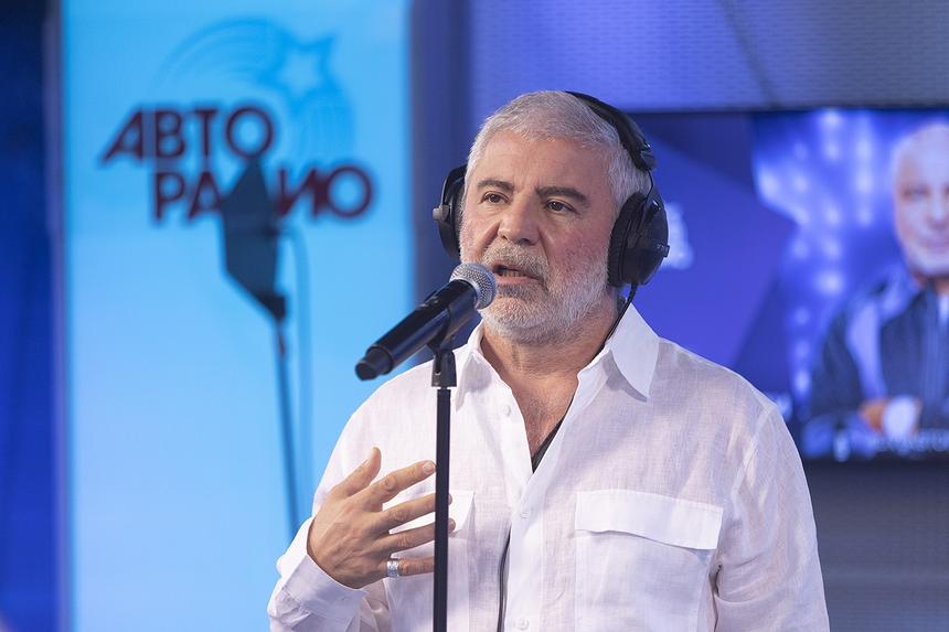 «Он – мое все»: певец Сосо Павлиашвили выступил дуэтом с сыном Леваном