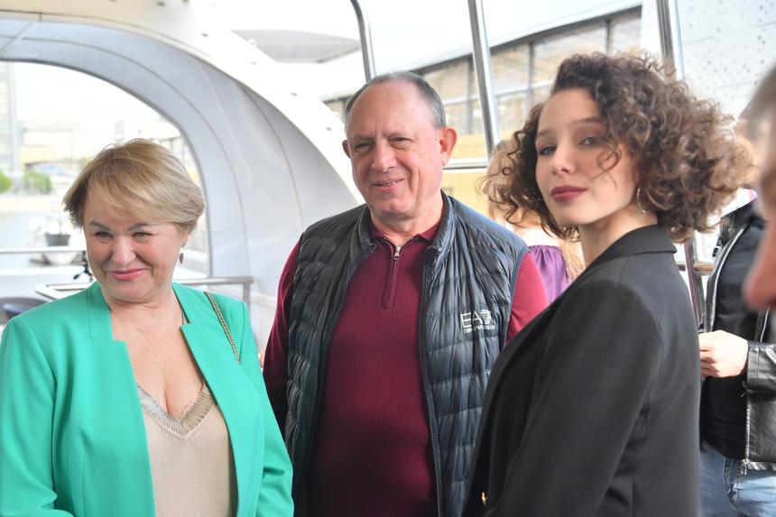 «Тот момент, когда можно похвалить себя»: дочь Началовой раскрыла свои результаты ЕГЭ