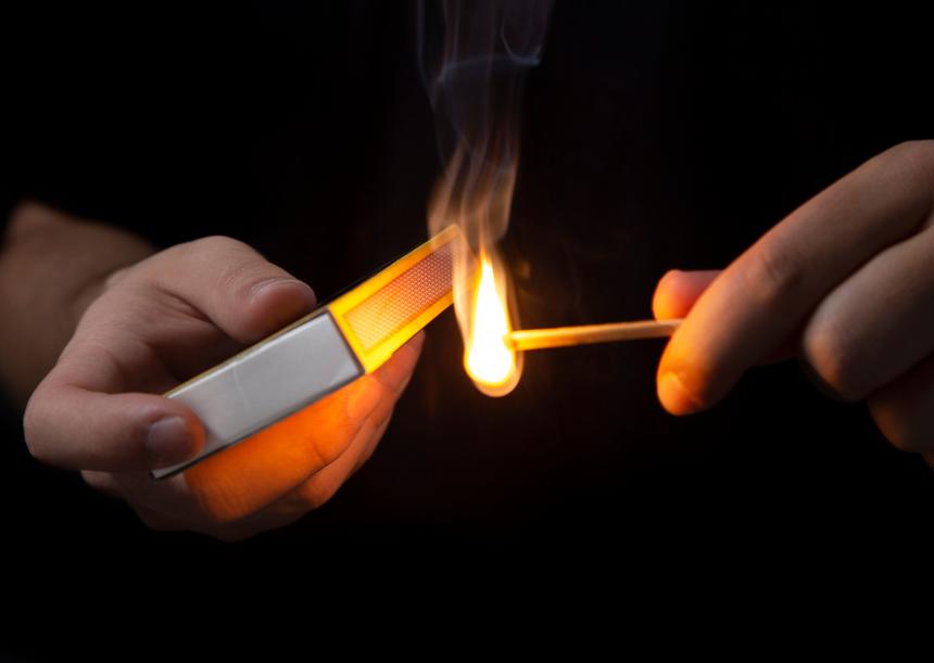 В Курске отец в качестве наказания поджег 9-летнего сына