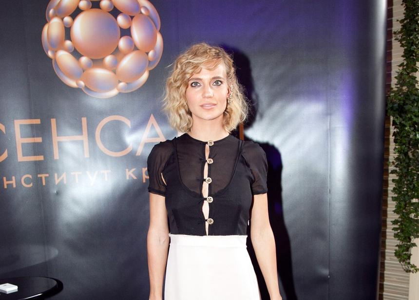 «После "голой" вечеринки не извинилась»: почему Глюкозе не суждено стать успешной телеведущей