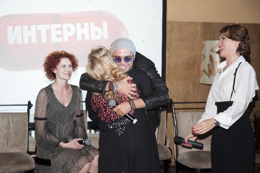 Кинокритик объяснил, почему звезды «Интернов» стали заложниками одной роли