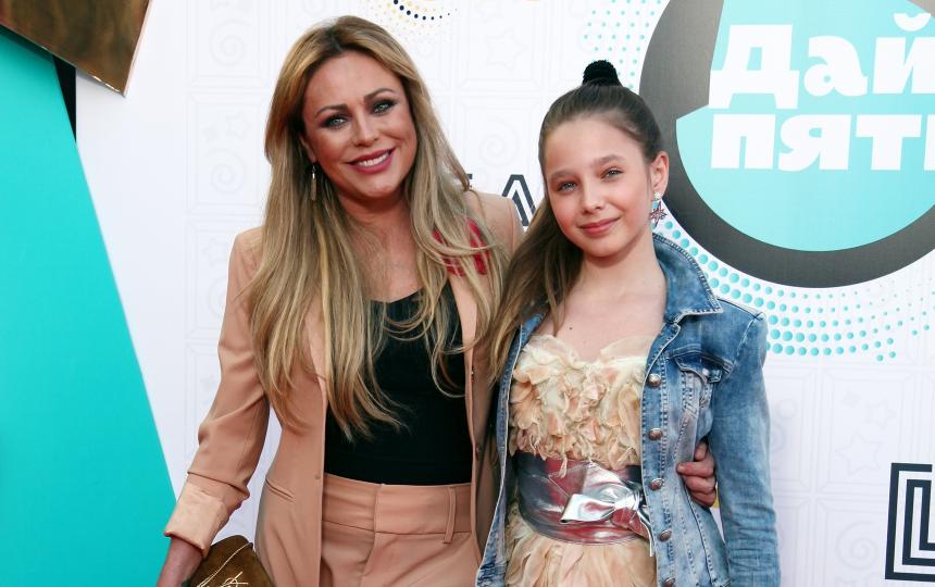 Не пошла по стопам матери: дочь Юлии Началовой поступила на актерский факультет во ВГИК