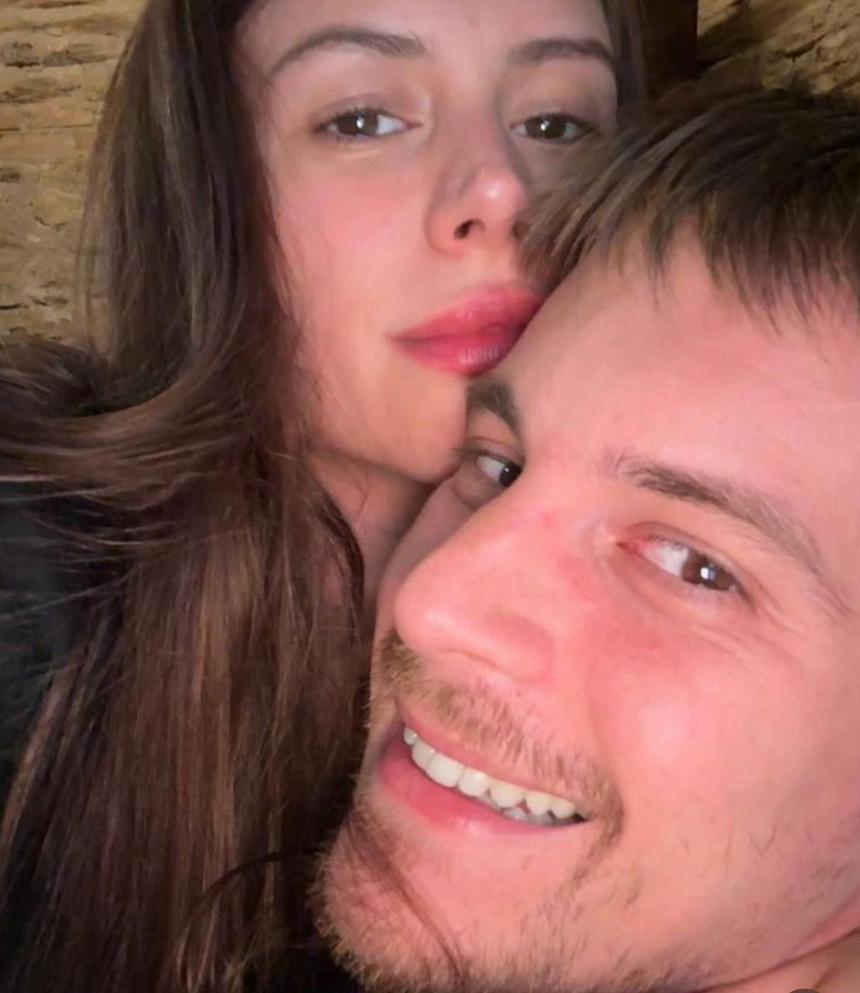 32-летняя актриса Диана Пожарская показала редкое фото с мужем Иваном Янковским