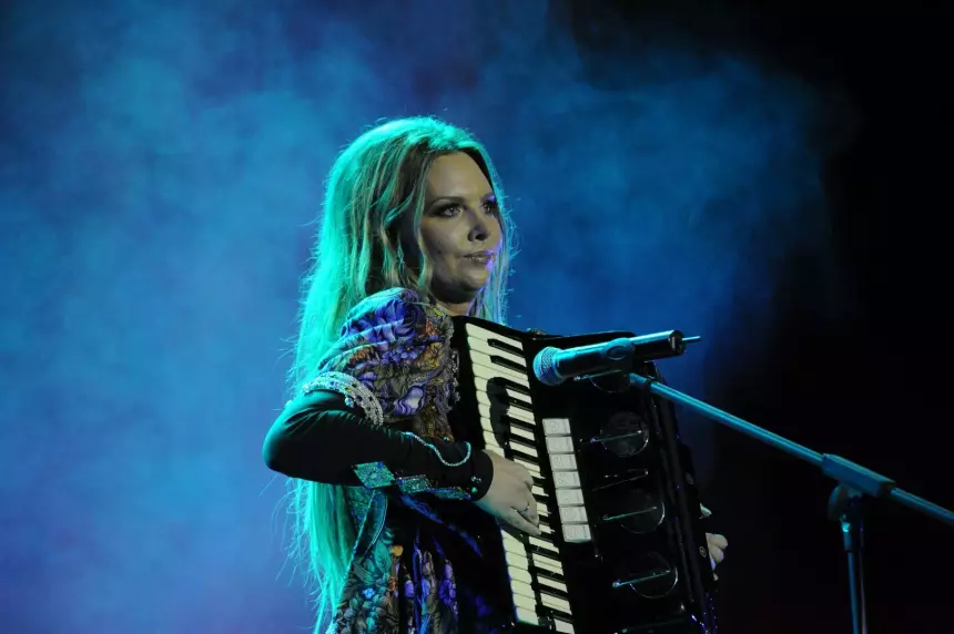 «Шутить сейчас не получится»: певица Варвара об изменениях в российском шоу-бизнесе