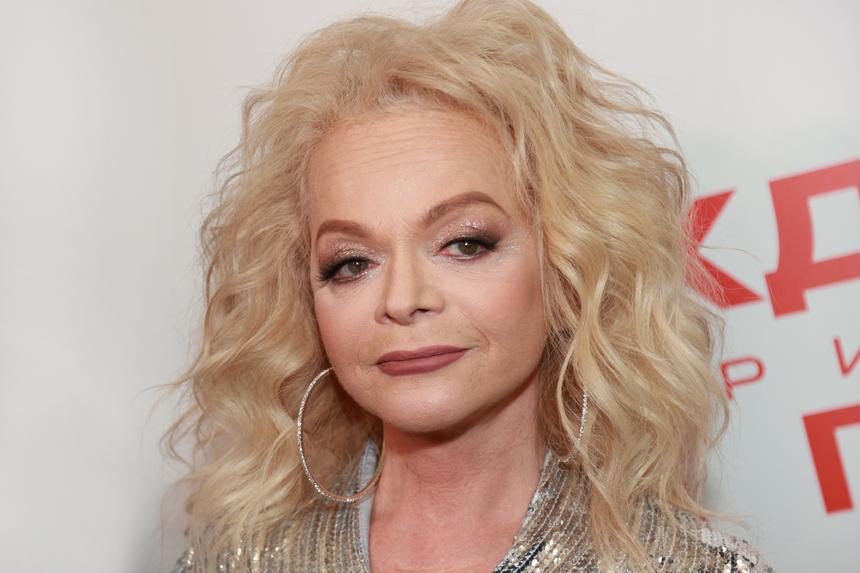 «Не понимаю такого странного выпада»: Долина обиделась на Славу, посмеявшуюся над ее аллергией