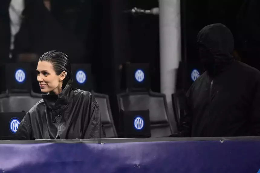 Жена Канье Уэста нарушила запрет Ким Кардашьян