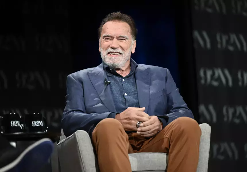 «Люблю тебя»: сын Шварценеггера обратился к отцу в его день рождения