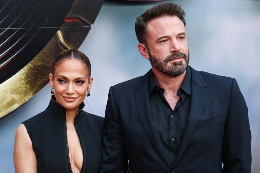 Бен Аффлек решился на отчаянный шаг, чтобы быстрее изолироваться от Лопес