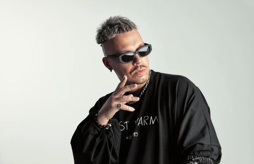 Певец Владимир Солдатов