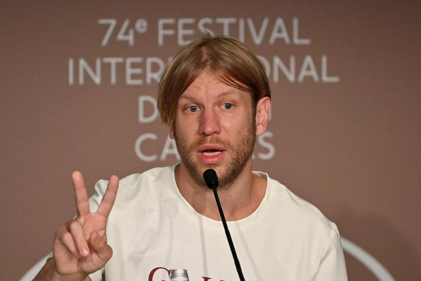 Украинский певец Иван Дорн готов спеть для россиян за миллионы рублей: раскрыт его райдер