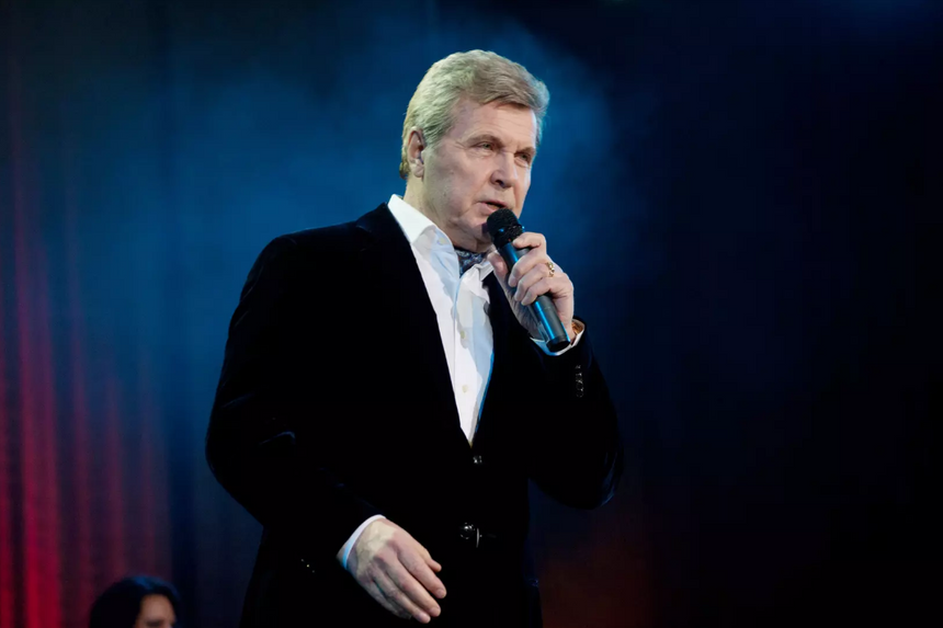 Певец Лев Лещенко назвал низкопробными Олимпийские игры во Франции