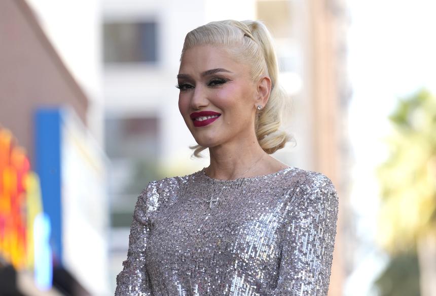 «Не смогу выступить»: певица Гвен Стефани отменила концерт из-за травмы