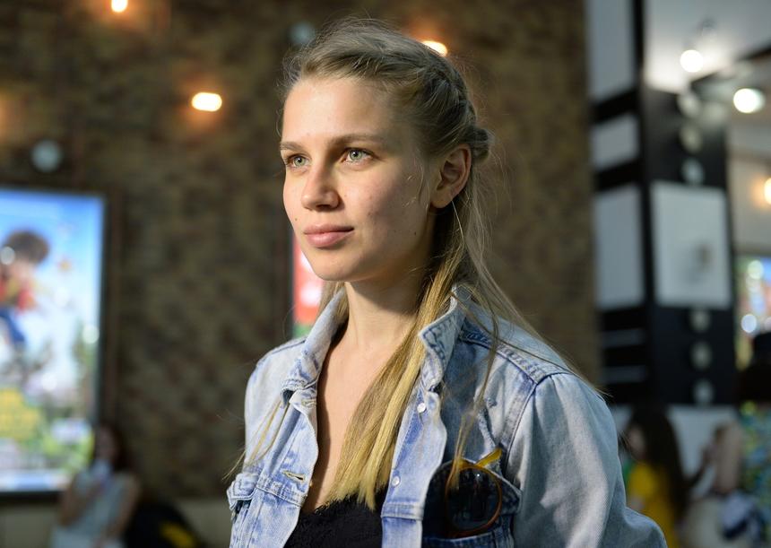 Актриса Дарья Мельникова впервые появилась на публике с новым мужем и третьим ребенком